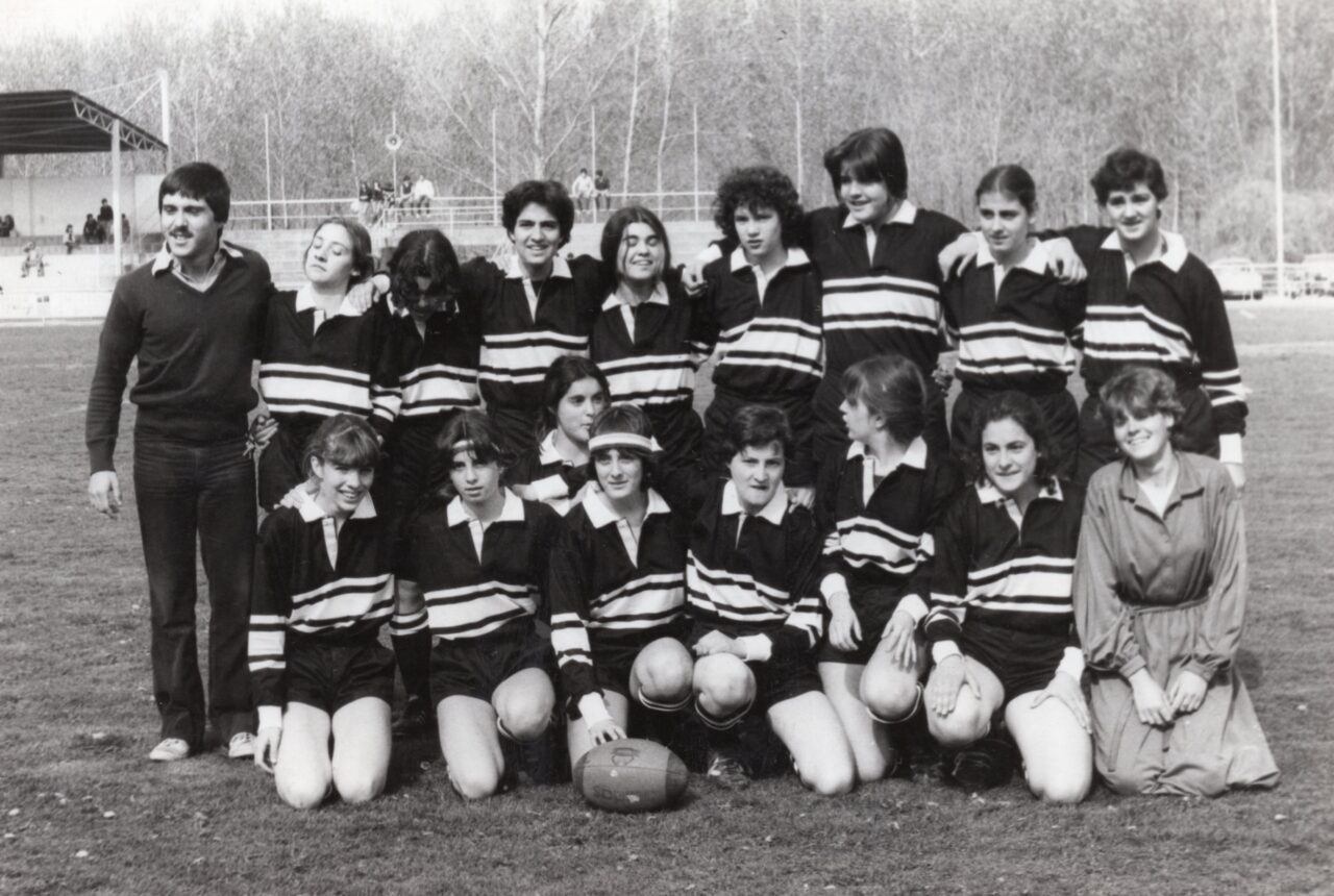 Un estudi recupera la història invisibilitzada de les pioneres del rugbi femení a Osona